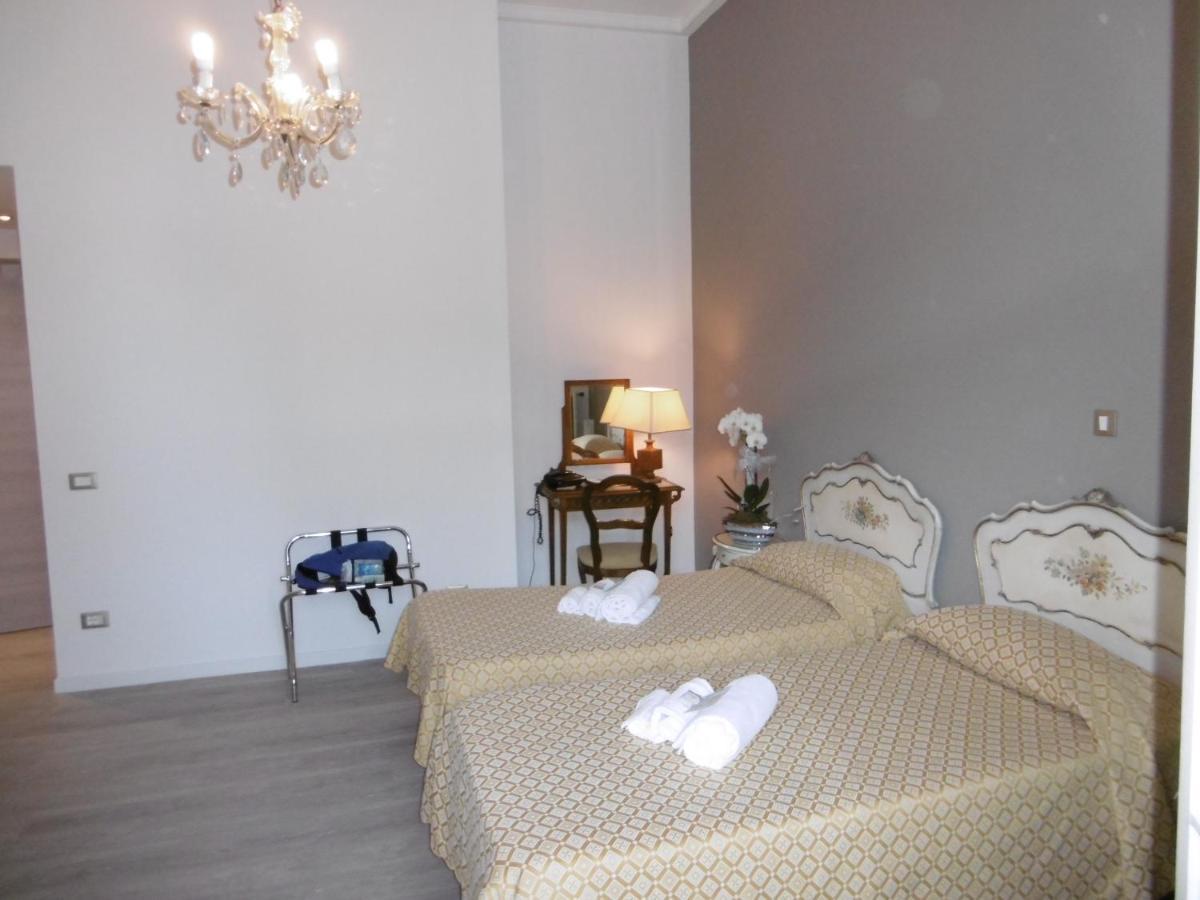 Hotel Villa Maria Sanremo Esterno foto