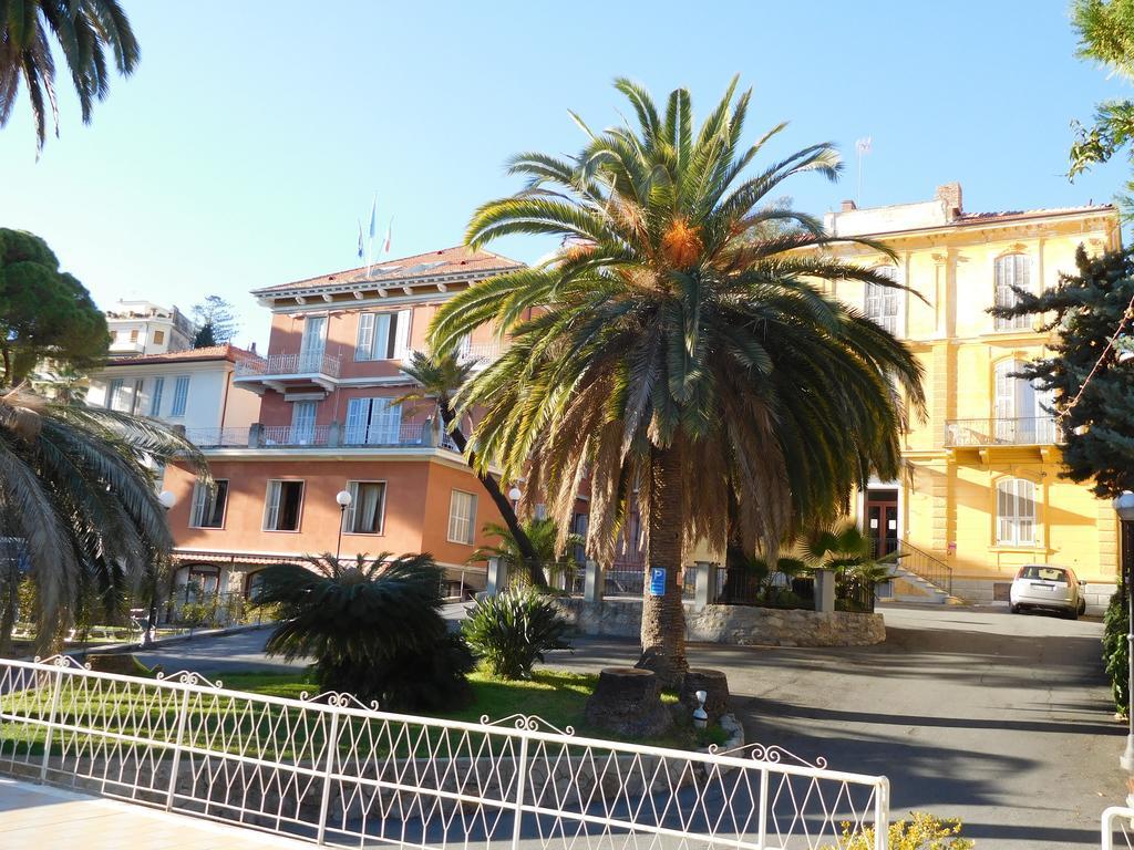 Hotel Villa Maria Sanremo Esterno foto