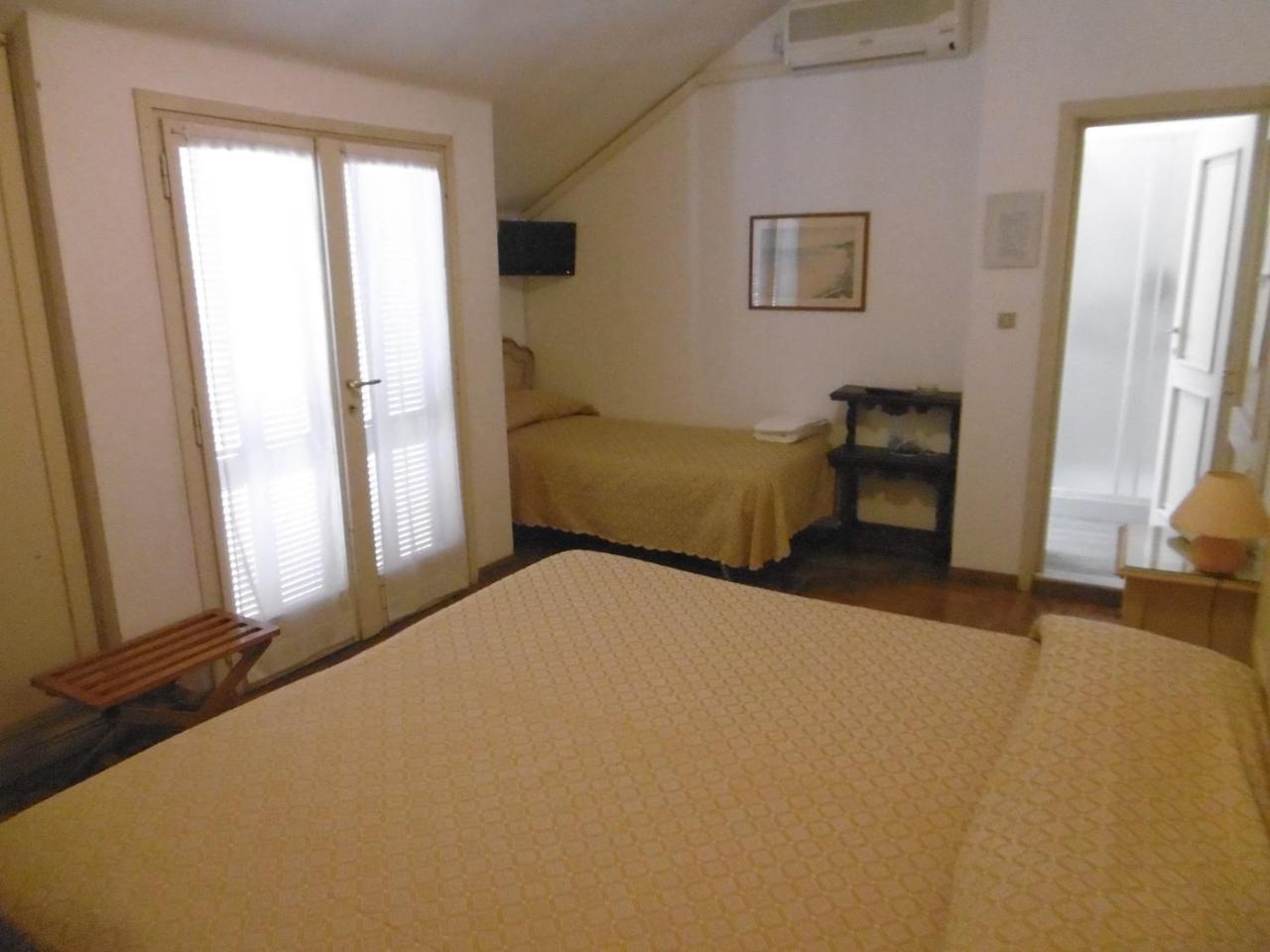 Hotel Villa Maria Sanremo Esterno foto